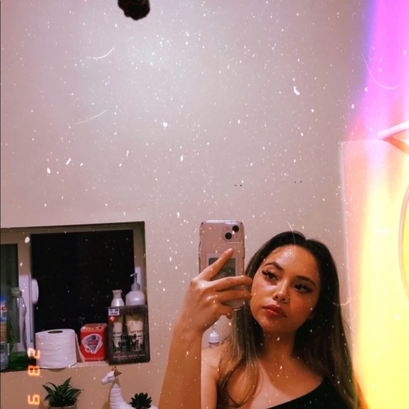 Meet your Posher, Valeria - Picture 1 of 1